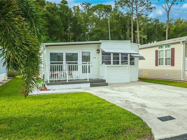 310 Fountain View BLVD, NORTH FORT MYERS, FL 33903