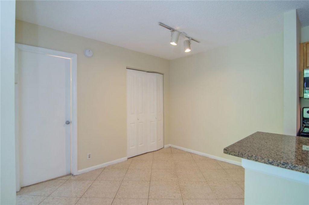 10701 Cleary Boulevard, Unit 306, Plantation, FL 33324 Photo
