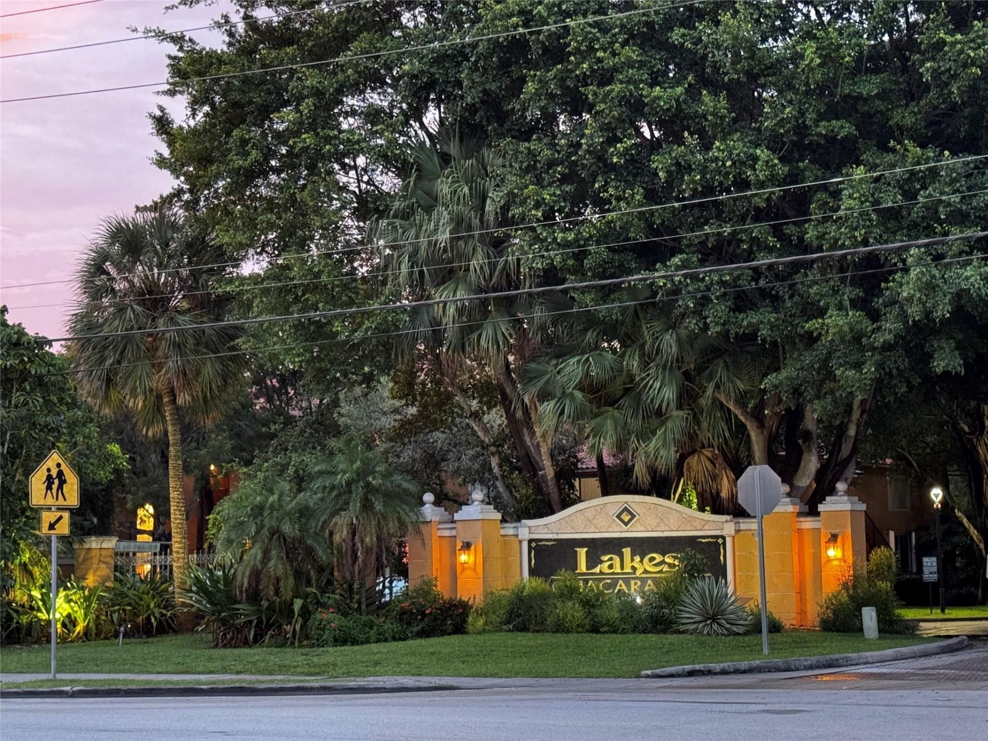 10701 Cleary Boulevard, Unit 306, Plantation, FL 33324 Photo