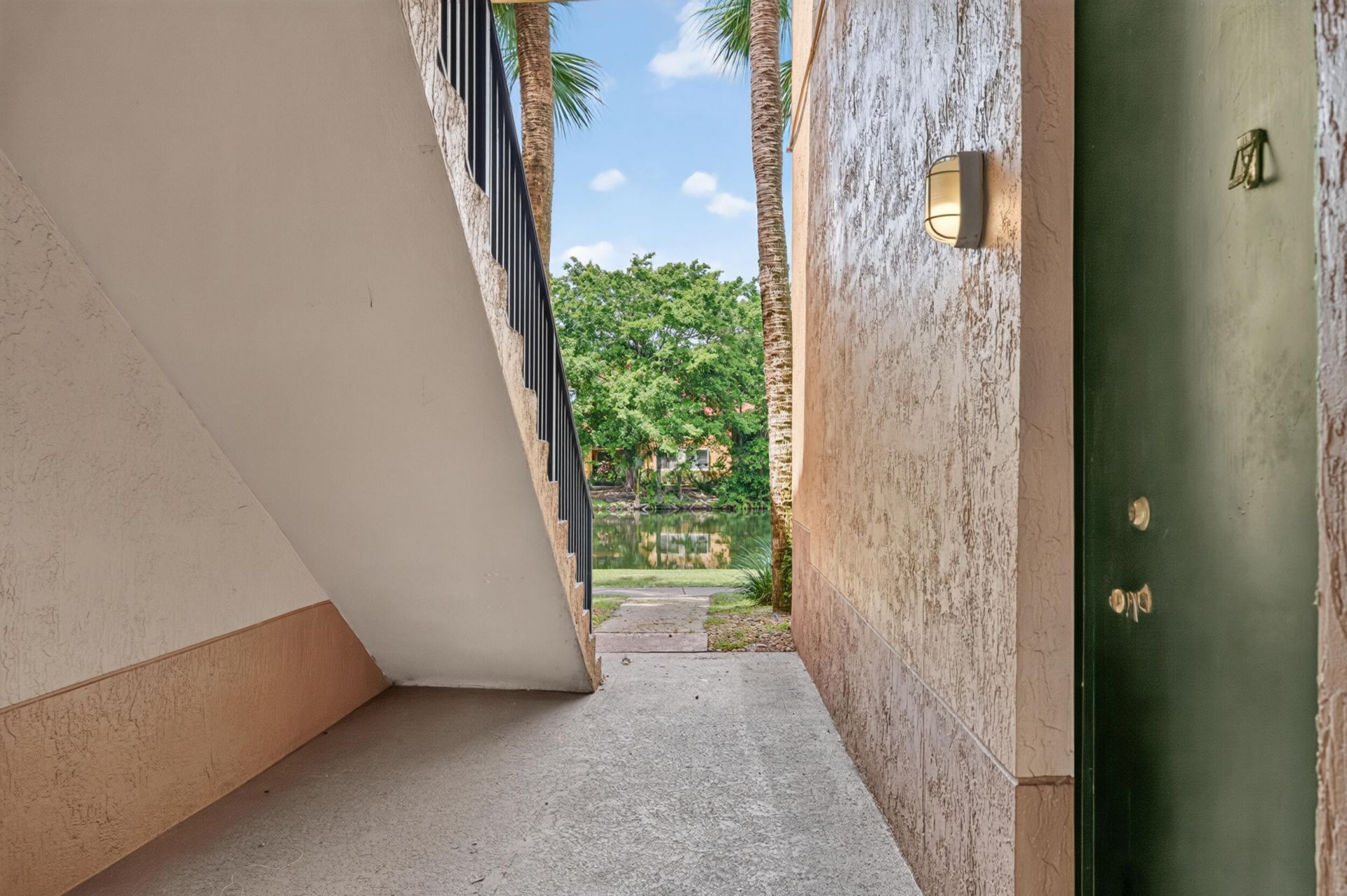 10701 Cleary Boulevard, Unit 306, Plantation, FL 33324 Photo