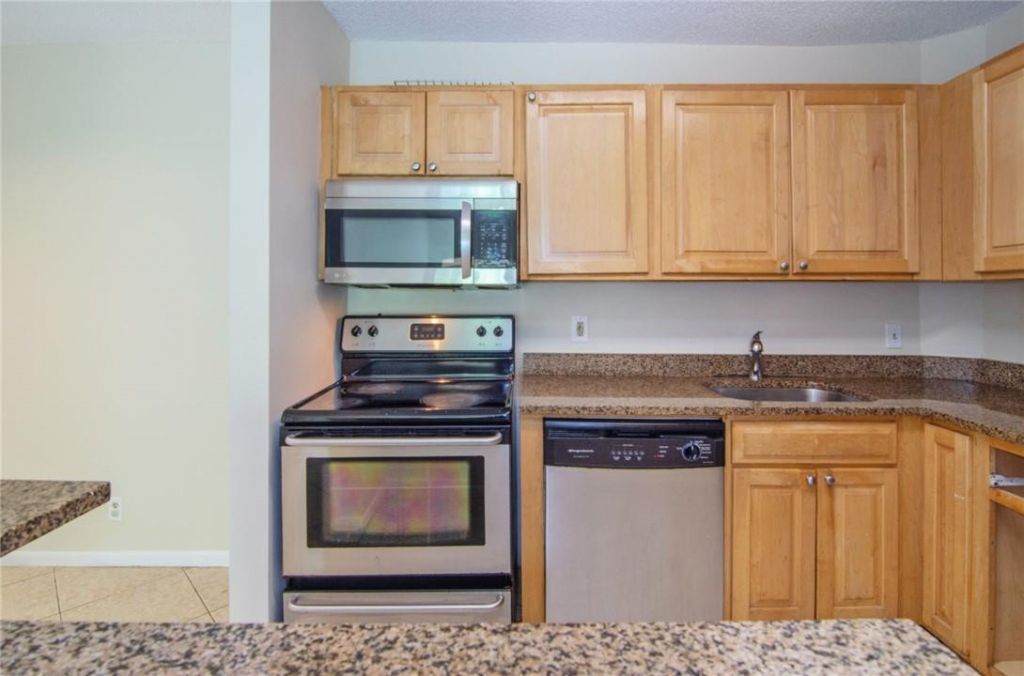10701 Cleary Boulevard, Unit 306, Plantation, FL 33324 Photo
