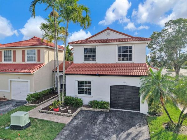 17982 SW 11th St , Pembroke Pines, FL 33029
