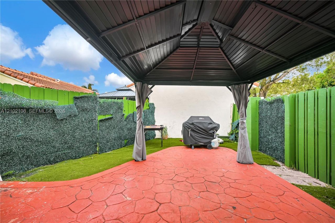17982 SW 11th St , Pembroke Pines, FL 33029 Photo