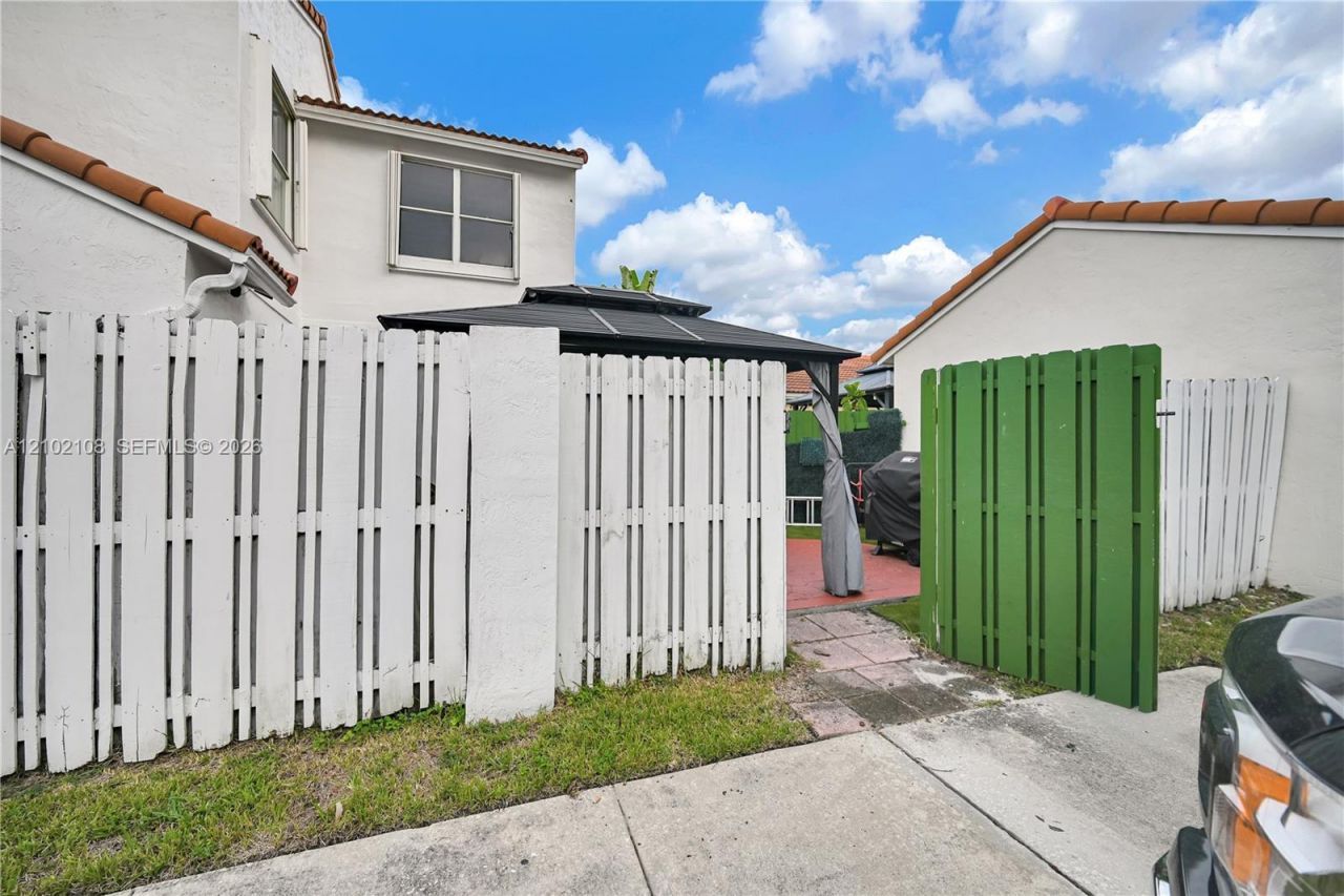 17982 SW 11th St , Pembroke Pines, FL 33029 Photo