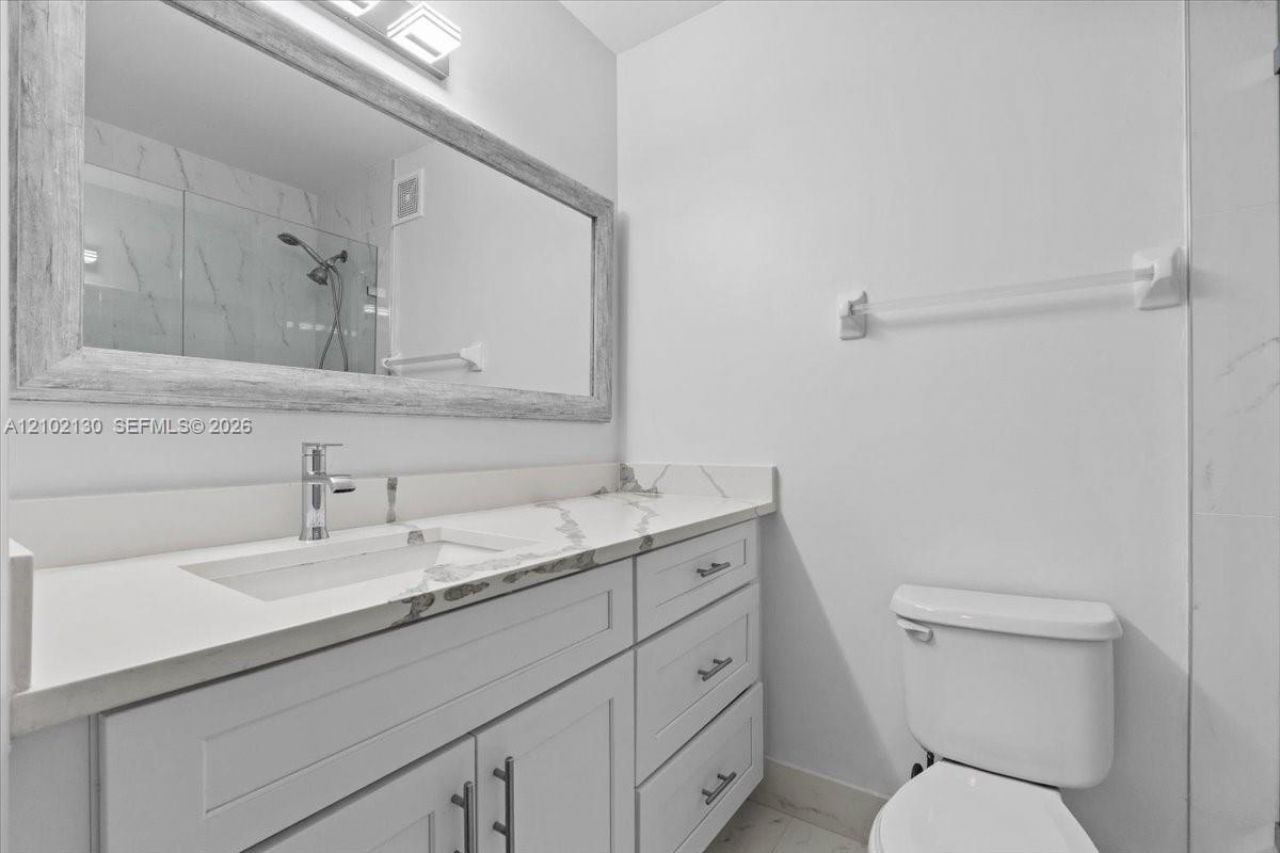 3330 Concert Ln , Unit 124, Margate, FL 33063 Photo