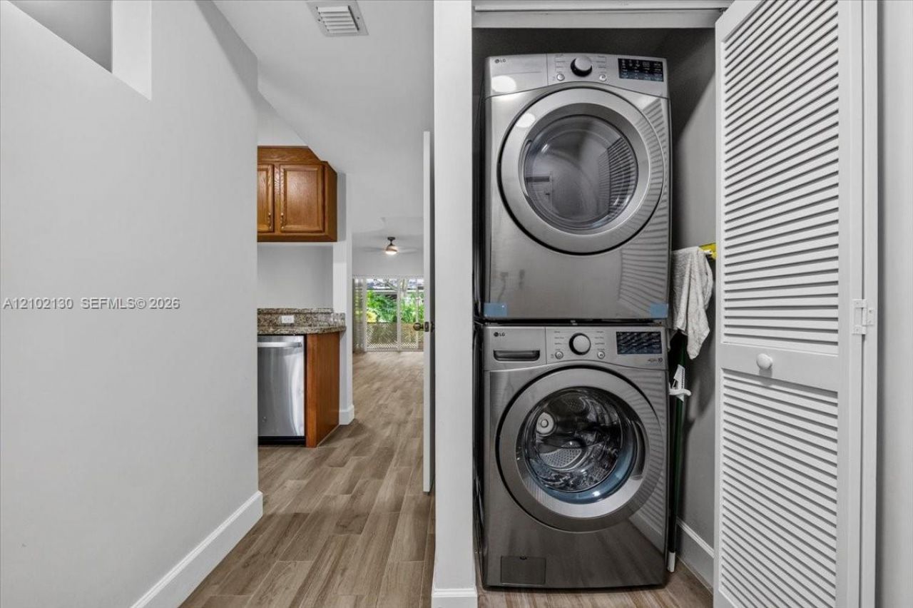 3330 Concert Ln , Unit 124, Margate, FL 33063 Photo