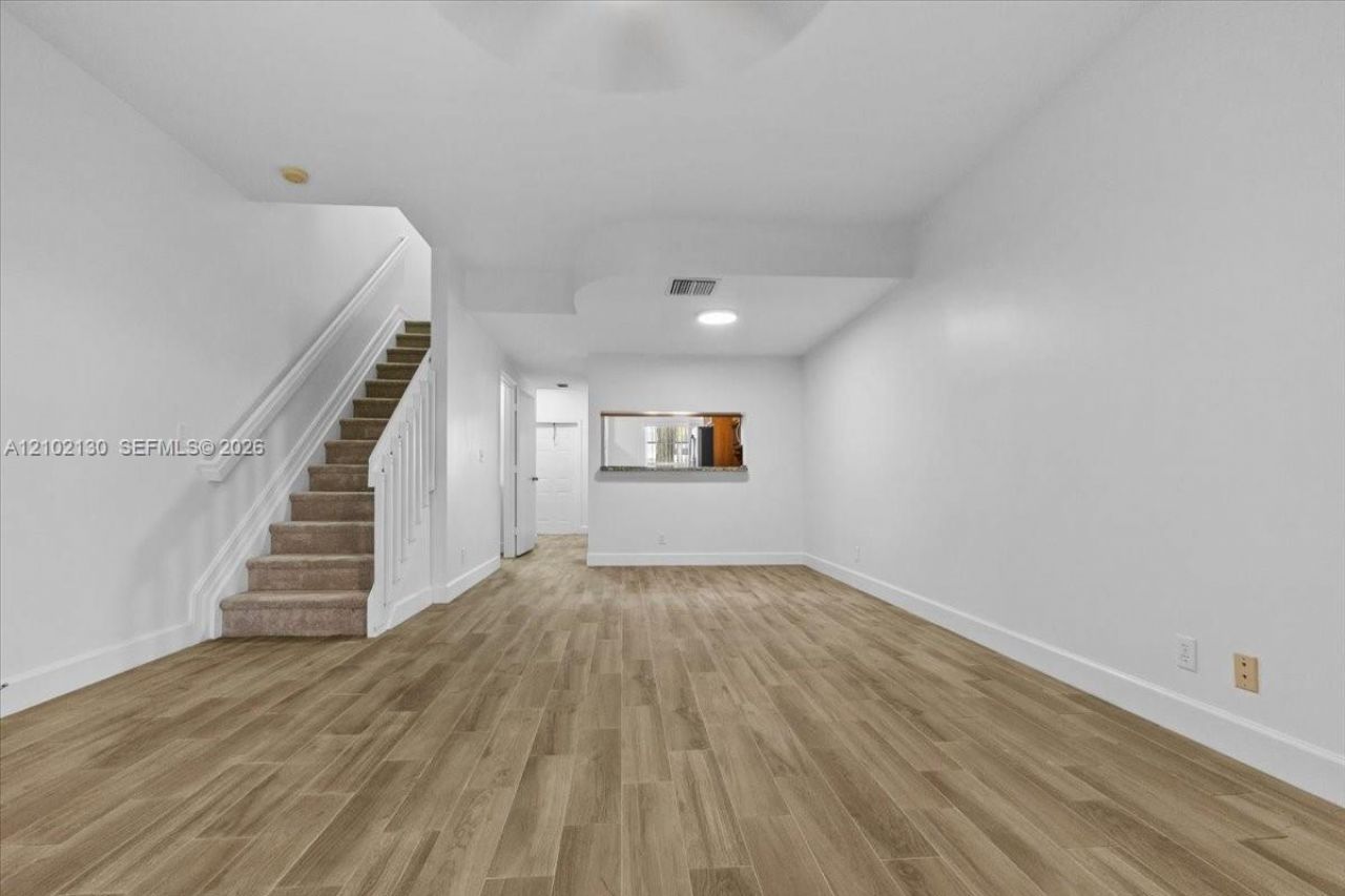 3330 Concert Ln , Unit 124, Margate, FL 33063 Photo