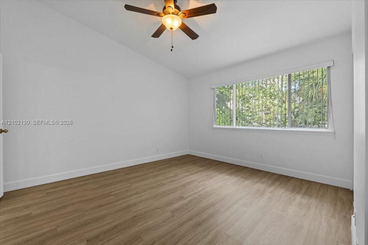3330 Concert Ln , Unit 124, Margate, FL 33063 Photo