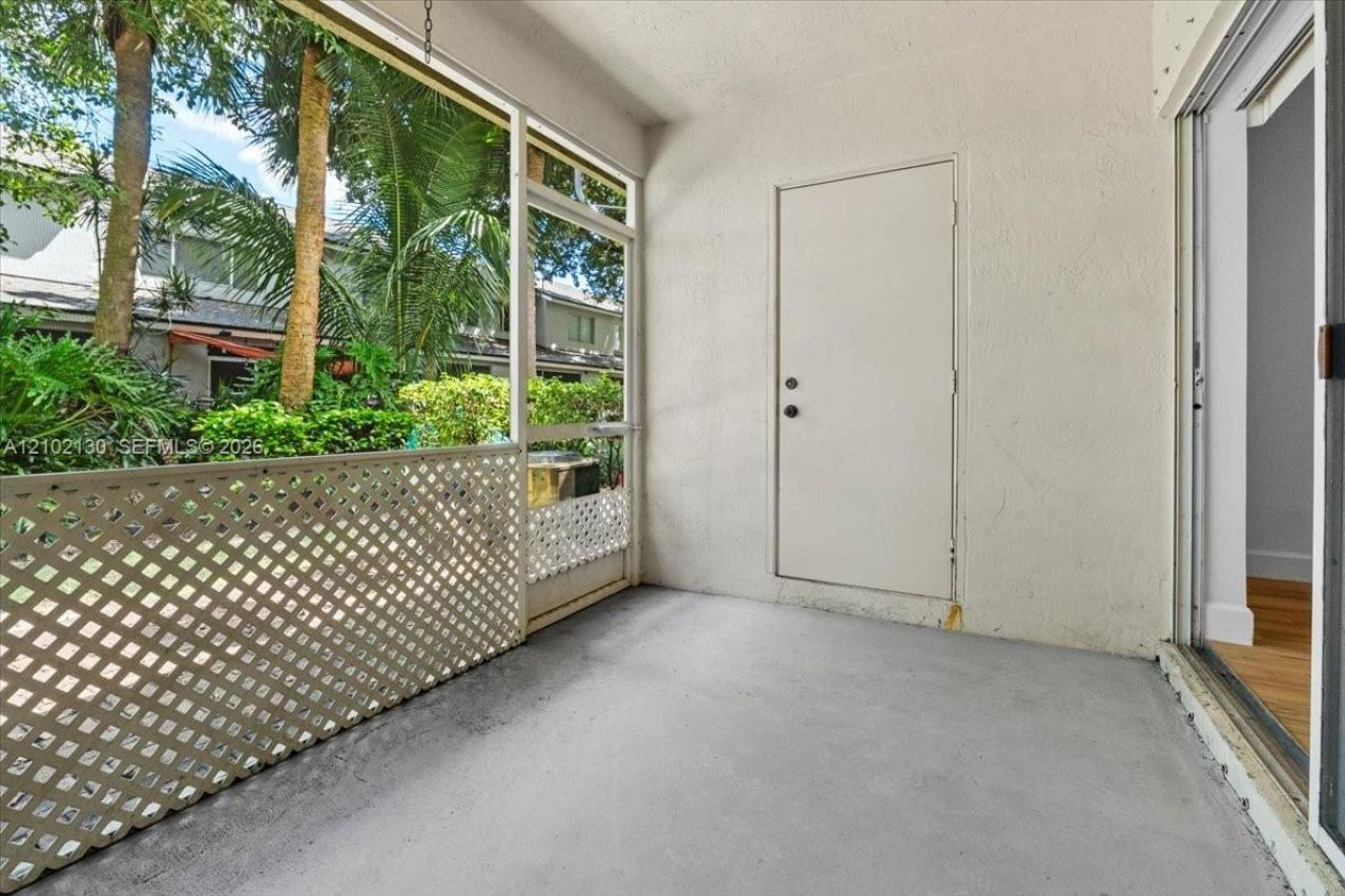 3330 Concert Ln , Unit 124, Margate, FL 33063 Photo
