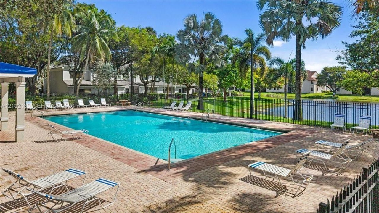 3330 Concert Ln , Unit 124, Margate, FL 33063 Photo