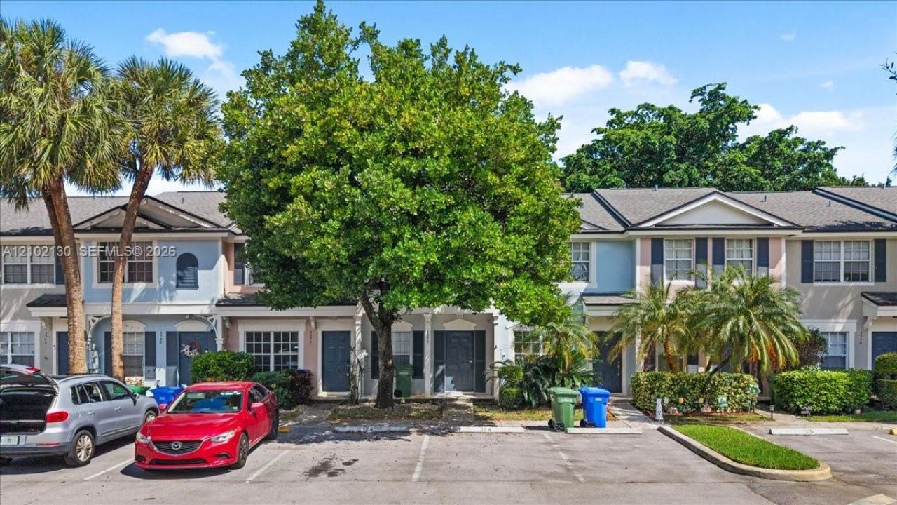 3330 Concert Ln , Unit 124, Margate, FL 33063 Photo