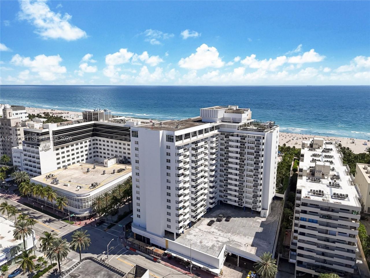 100 Lincoln Rd , Unit 1008, Miami Beach, FL 33139 Photo