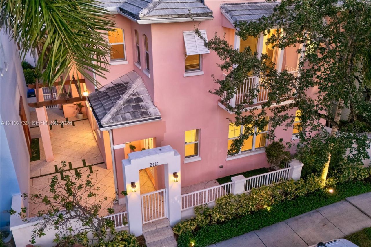 912 NE 17th Way , Fort Lauderdale, FL 33304 Main Photo