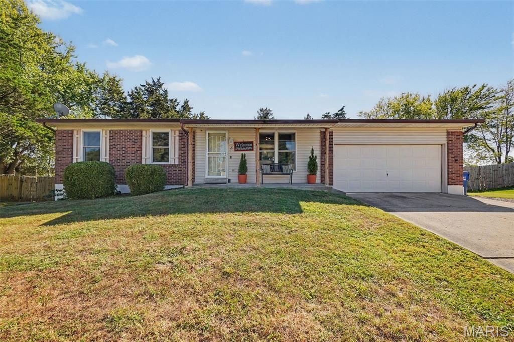 8 Redbud Drive , Warrenton, MO 63383 Main Photo