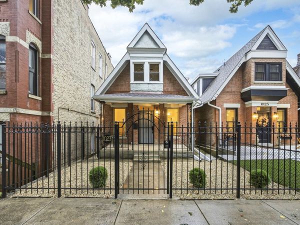 1023 S Claremont Street , Chicago, IL 60612