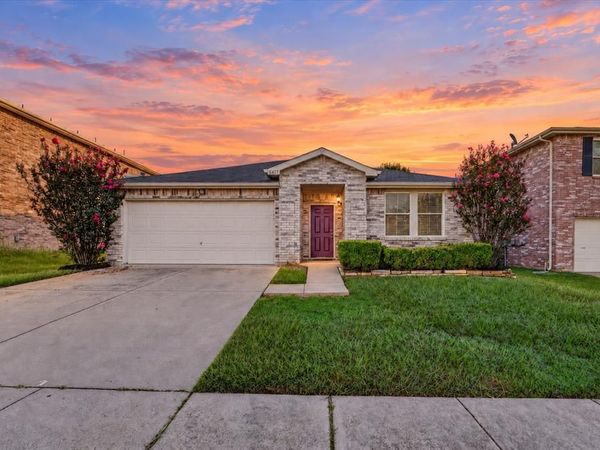 8417 Redheart Street, Arlington, TX 76002