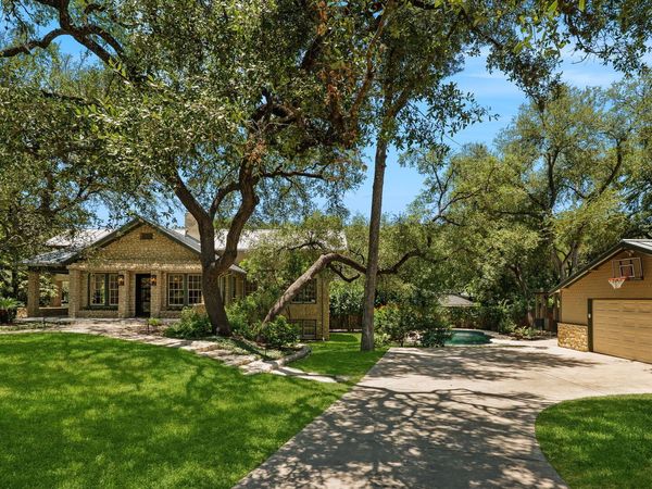 601 Castano Ave, Alamo Heights, TX 78209