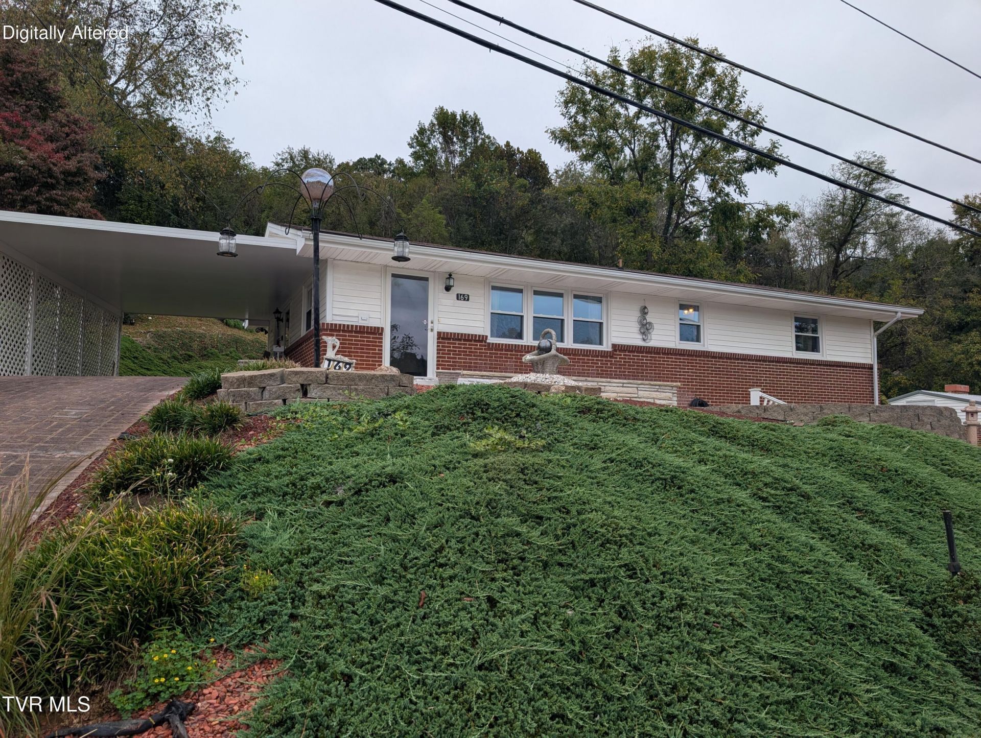 169 Charleston Street, Weber City, VA 24290 Main Photo