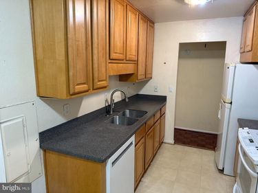 6101 EDSALL ROAD, Unit 1007, ALEXANDRIA, VA 22304