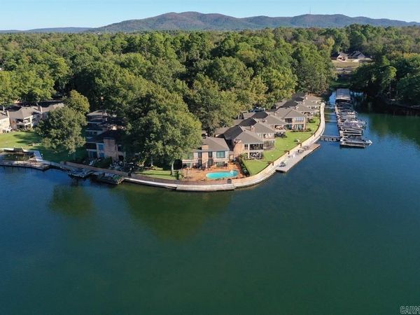 1201 Lakeshore Drive , Hot Springs, AR 71913