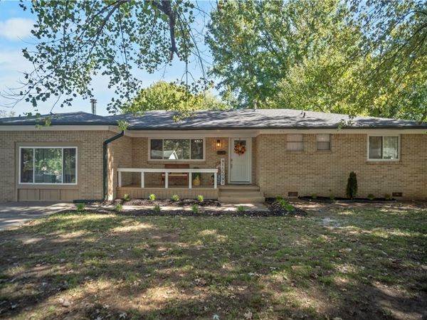 603 Lawndale Drive, Springdale, AR 72764