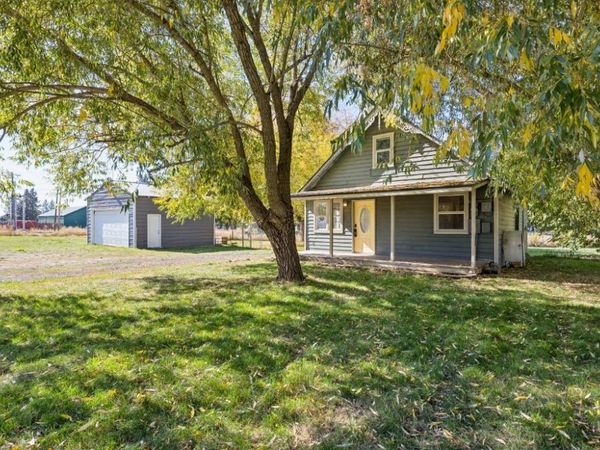 417 N North Ave, Deer Park, WA 99006