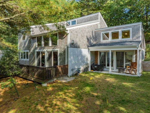 136 N Pond Dr, Brewster, MA 02631