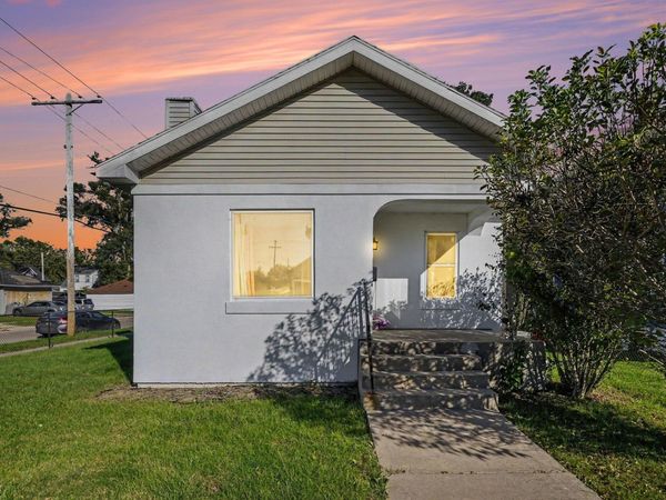 1011 Pearl Street, Benton Harbor, MI 49022