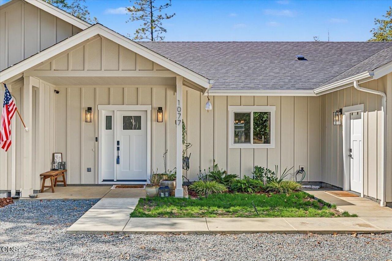 1077 Ellison Loop, Merlin, OR 97532 Main Photo