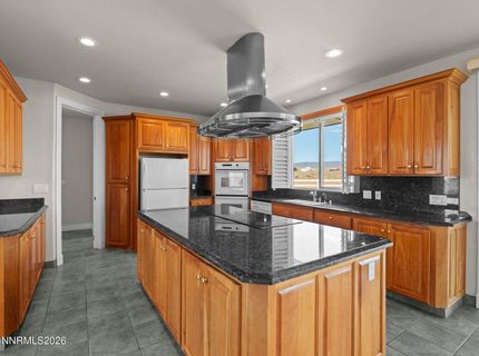 1985 E Valley Road, Minden, NV 89423 Photo