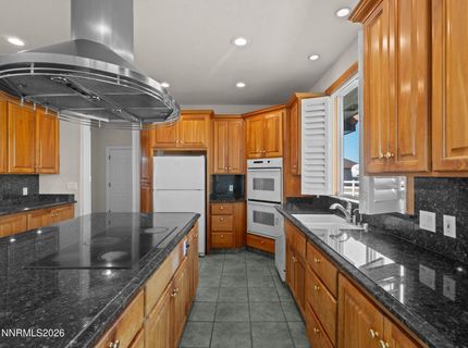 1985 E Valley Road, Minden, NV 89423 Photo