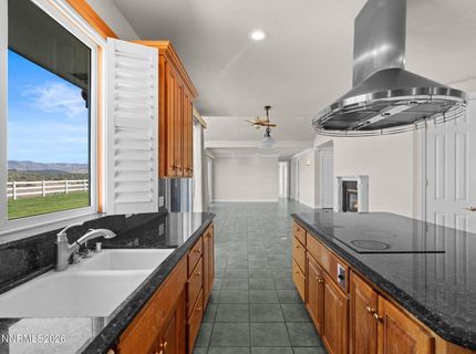 1985 E Valley Road, Minden, NV 89423 Photo