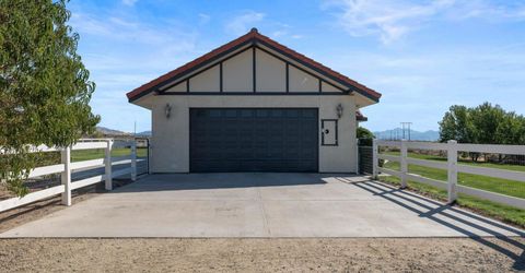 1985 E Valley Road, Minden, NV 89423 Photo