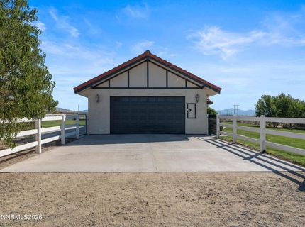 1985 E Valley Road, Minden, NV 89423 Photo