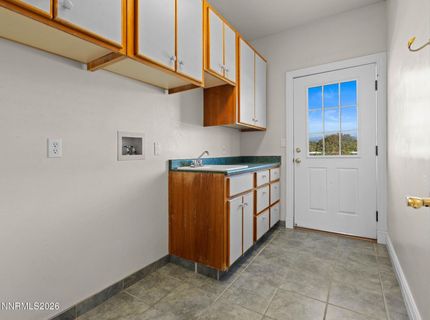 1985 E Valley Road, Minden, NV 89423 Photo