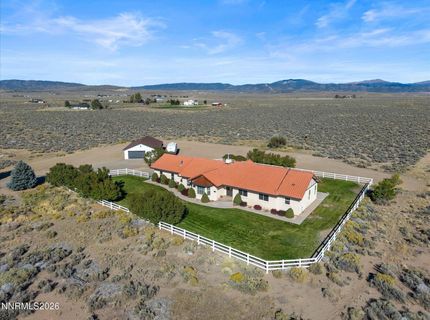 1985 E Valley Road, Minden, NV 89423 Photo
