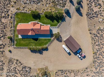 1985 E Valley Road, Minden, NV 89423 Photo