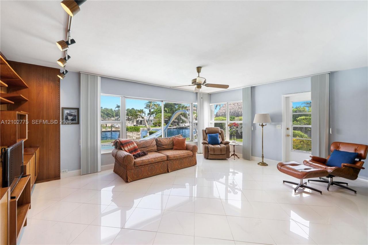 12805 Maple Rd , North Miami, FL 33181 Photo