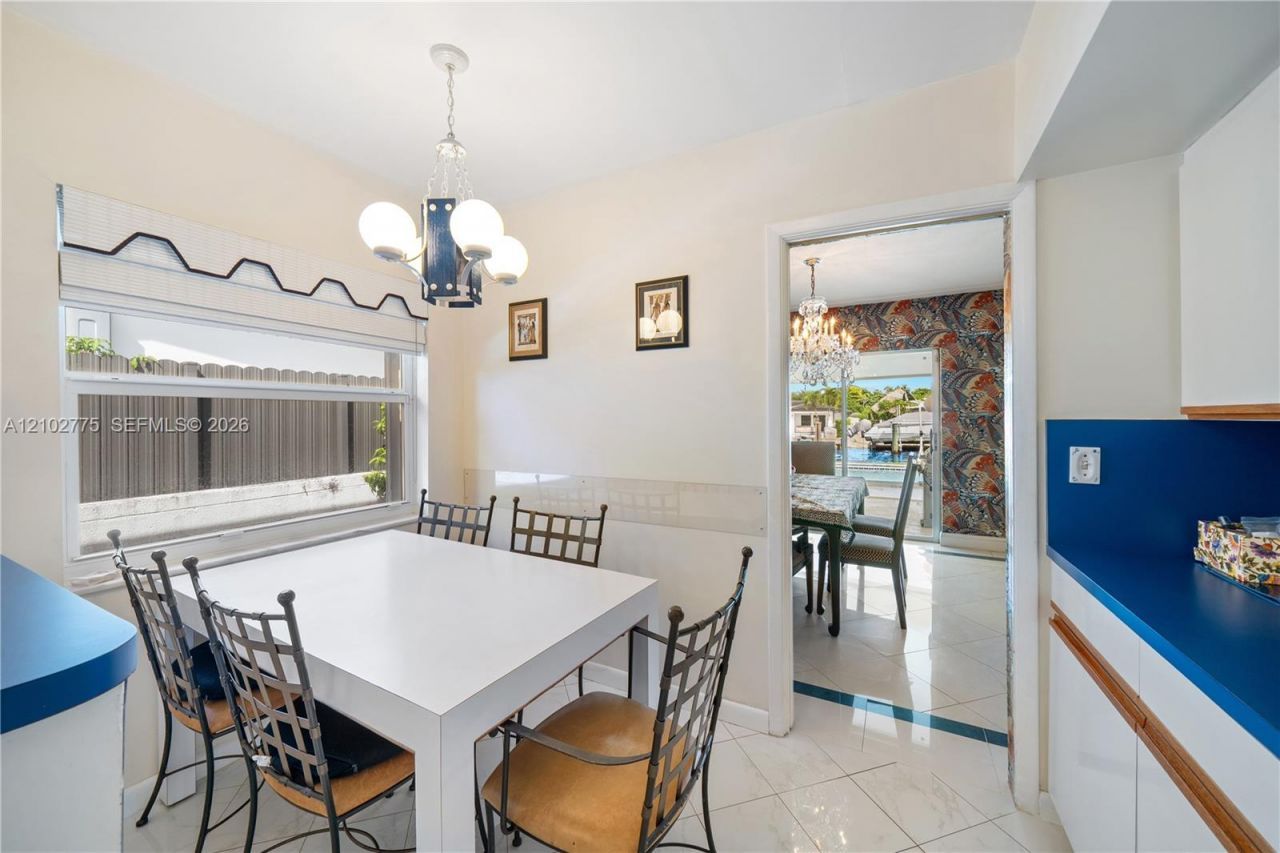 12805 Maple Rd , North Miami, FL 33181 Photo