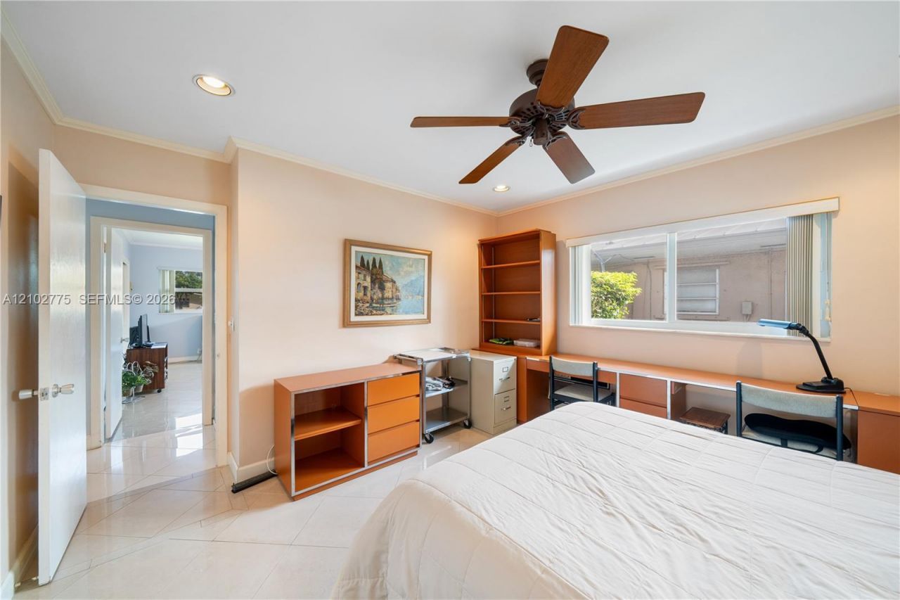 12805 Maple Rd , North Miami, FL 33181 Photo