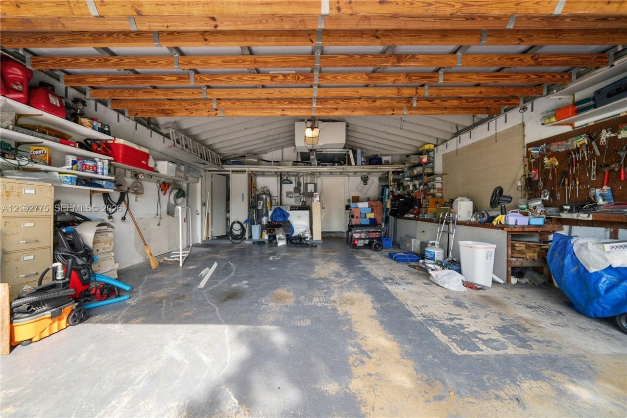 12805 Maple Rd , North Miami, FL 33181 Photo