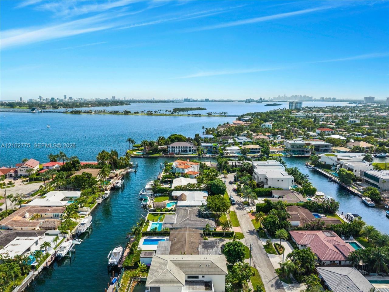 12805 Maple Rd , North Miami, FL 33181 Photo