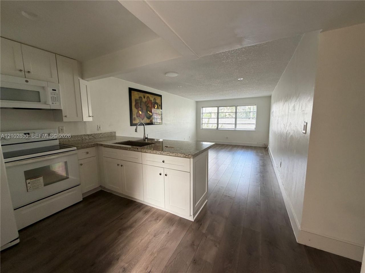 300 NE 125th St , Unit 205, North Miami, FL 33161 Photo