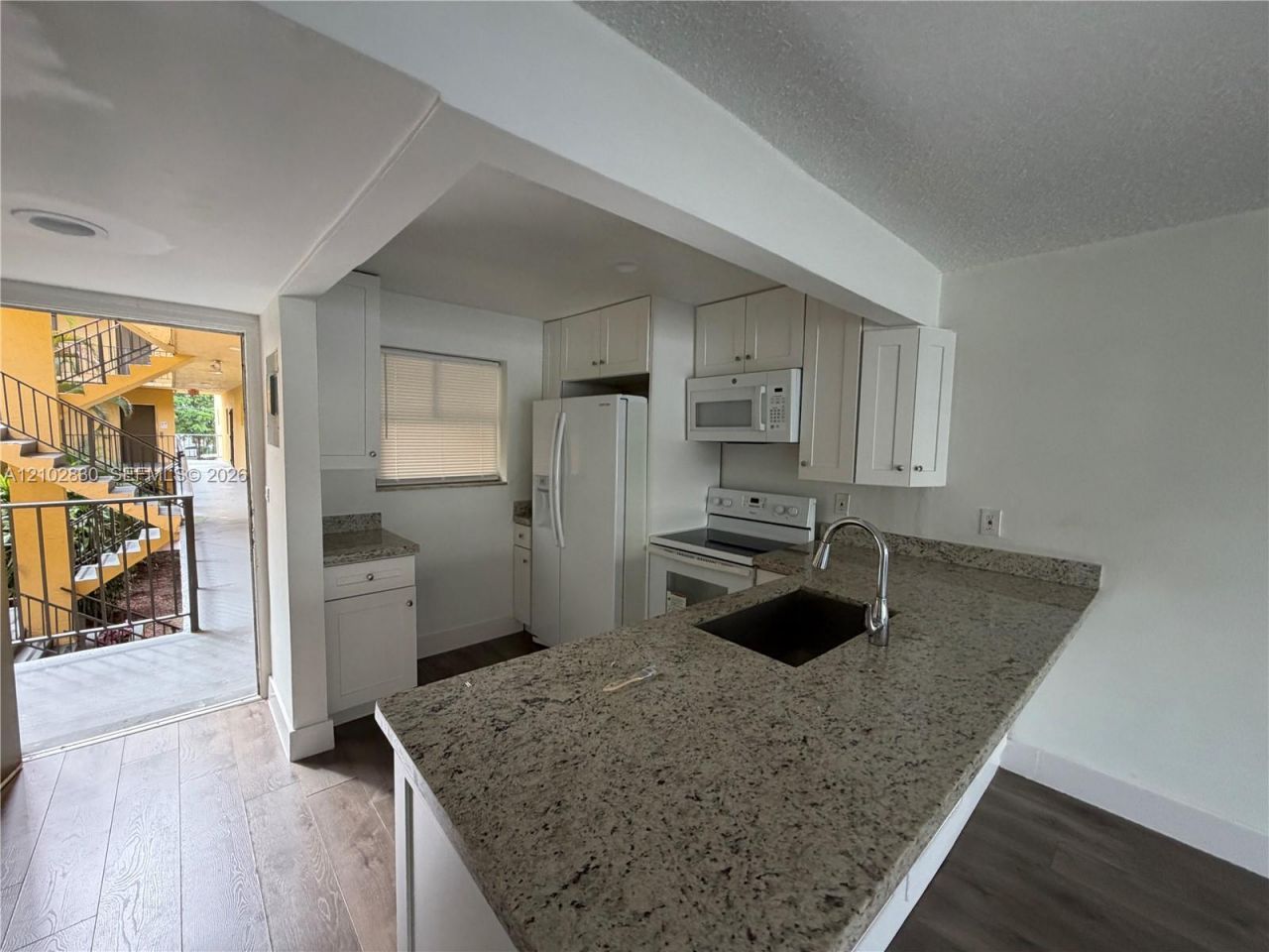 300 NE 125th St , Unit 205, North Miami, FL 33161 Photo