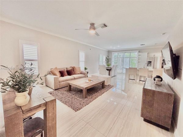 12616 Shoreline Dr , Unit 102, Wellington, FL 33414
