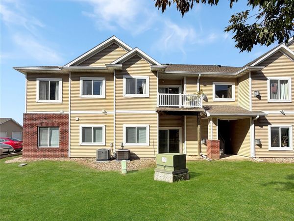 1108 N 6th Street, Unit 52, Indianola, IA 50125