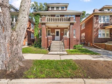 860 Nottingham Road, Grosse Pointe Park, Mi 48230