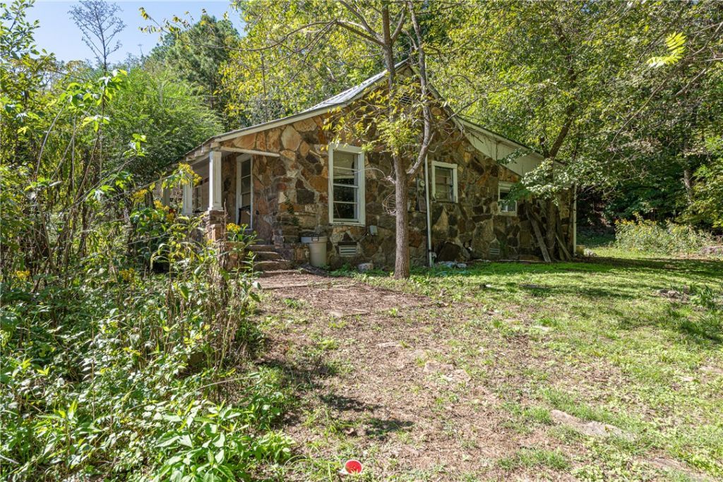 1075 Ella Road, Winslow, AR 72959 Main Photo