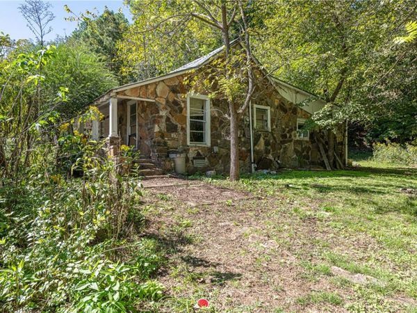 1075 Ella Road , Winslow, AR 72959