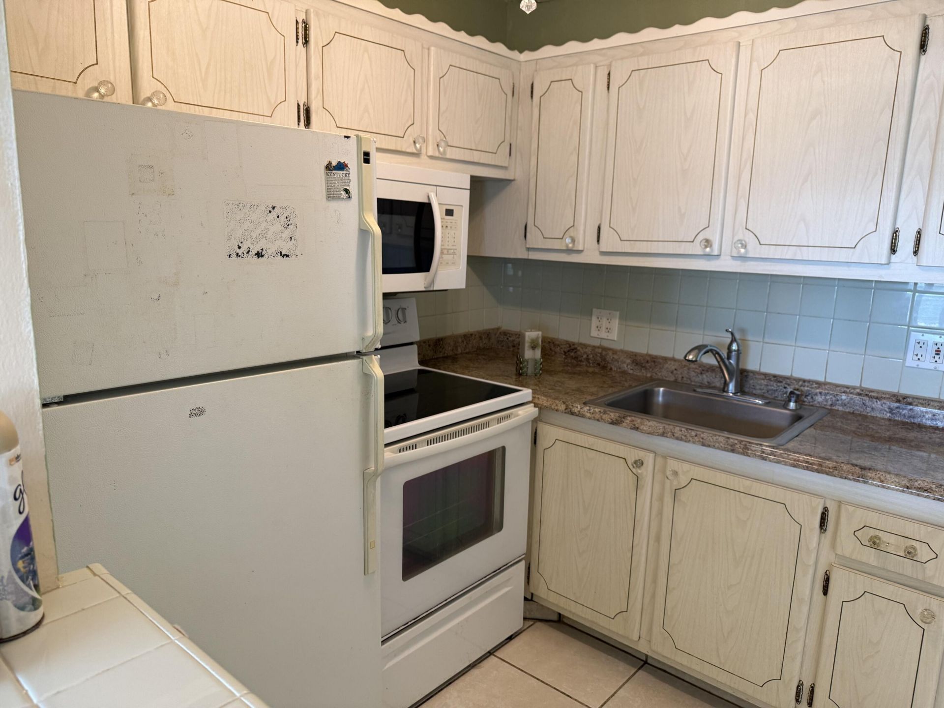 332 Dover B, West Palm Beach, FL 33417 Main Photo